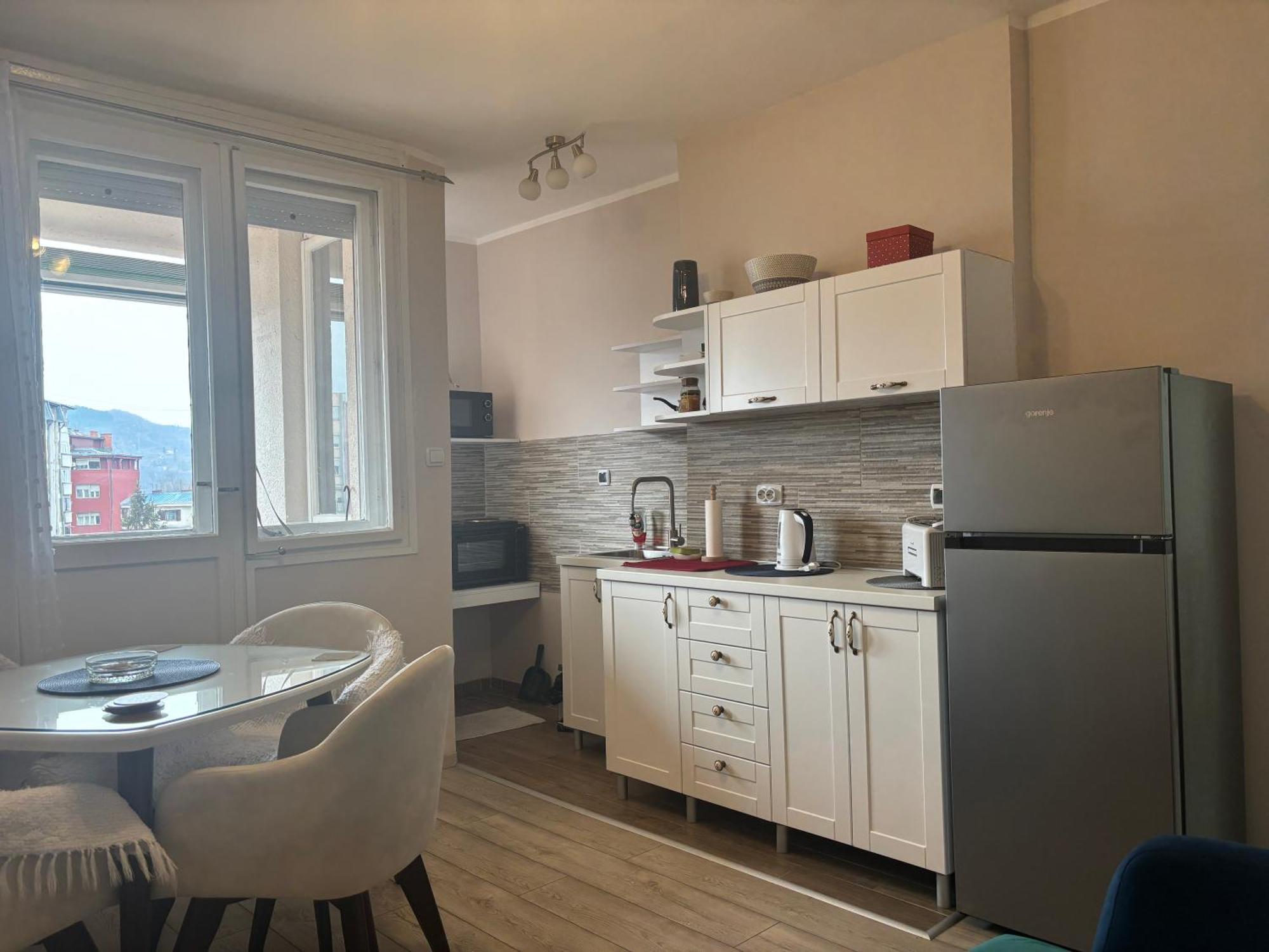 Red Square Apartment 皮罗特 外观 照片